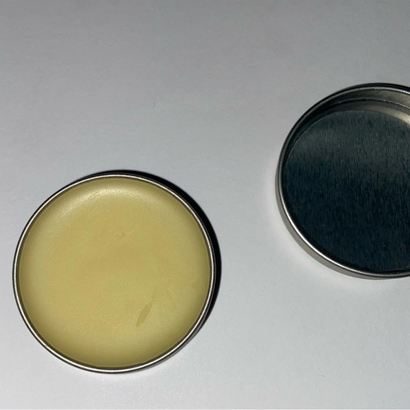 BURTS BEES CUTICLE CREAM - Picture 2 of 2